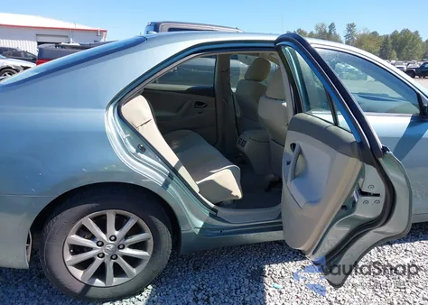 2011 Toyota Camry Hybrid из США, поврежденный, VIN 4T1BB3EK4BU137674